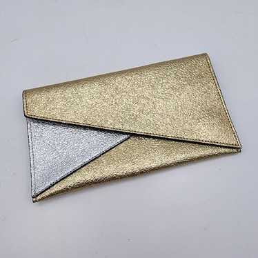Estée Lauder Clutch